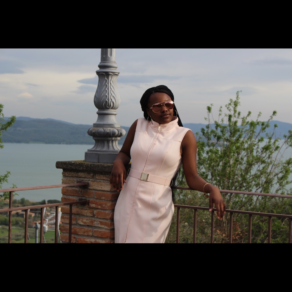 Meet your Posher, Traci